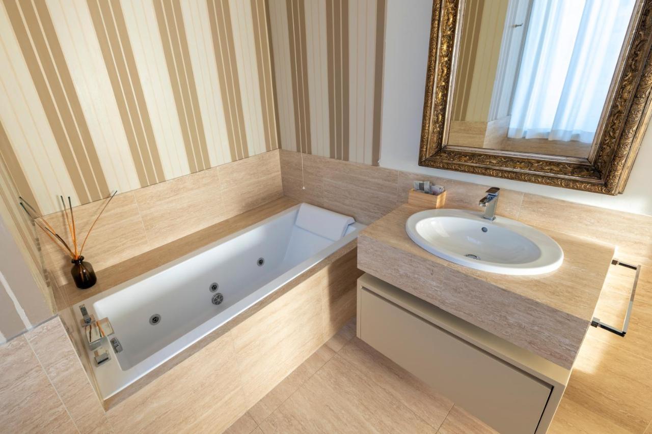 Casa Gramsci Luxury Apartment Pesaro Exterior photo